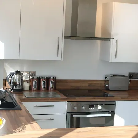 Luxury Victorian Garden Sleeps 8 Bristol