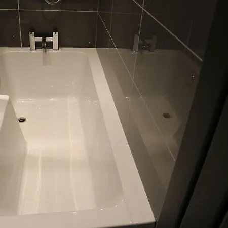 Luxury Victorian Garden Sleeps 8 Bristol