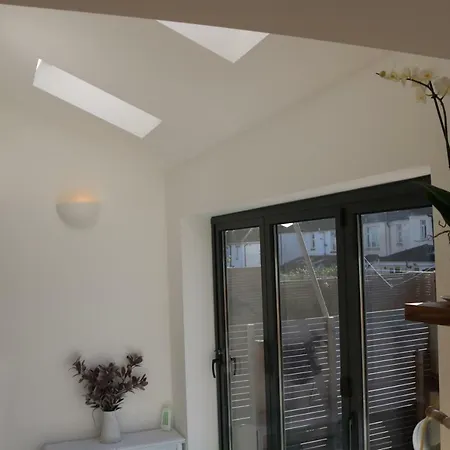 Luxury Victorian Garden Sleeps 8 * Bristol
