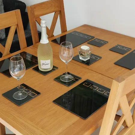 Apartment Luxury Victorian Garden Sleeps 8