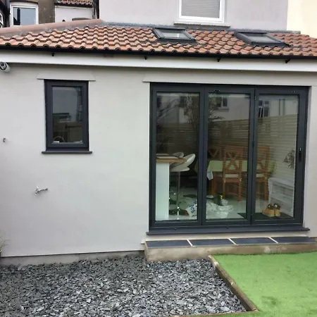 Apartment Luxury Victorian Garden Sleeps 8